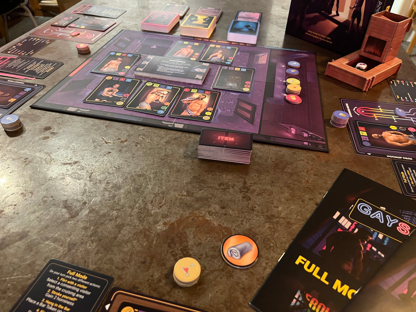 Gay Sauna The Board Game v2 - English - RRW010