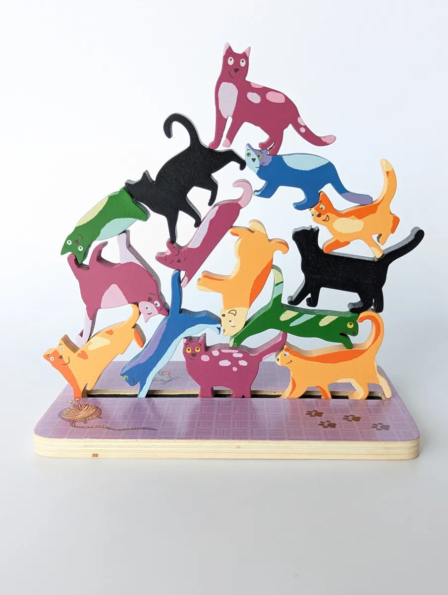 Stack o' Cats - English - EGG-SOCCOLOR