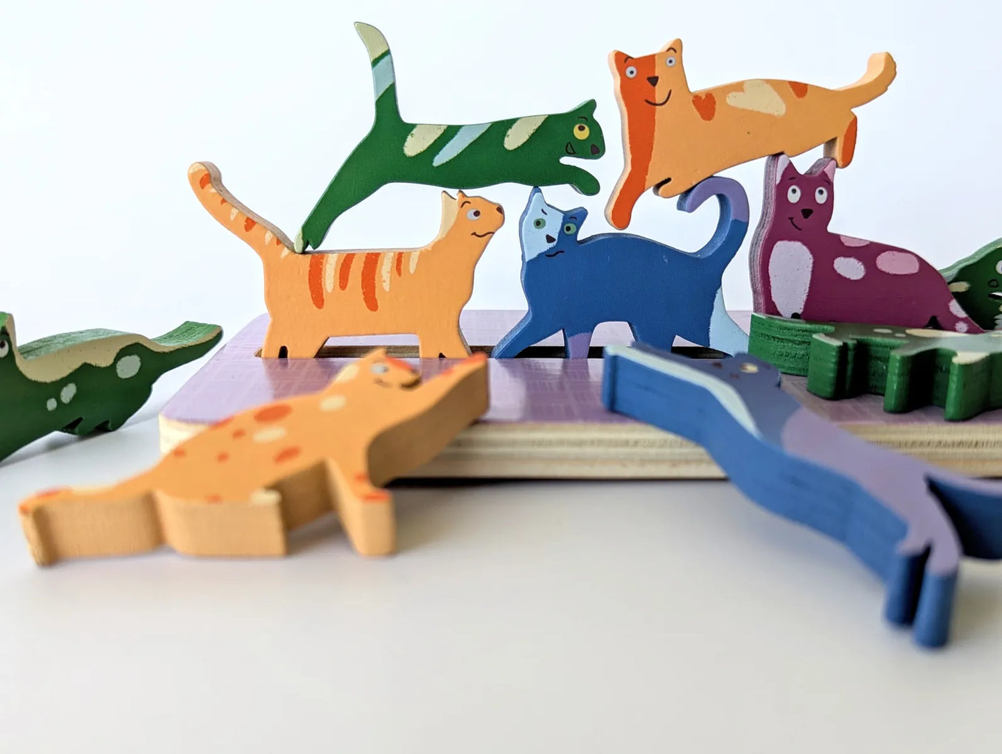 Stack o' Cats - English - EGG-SOCCOLOR