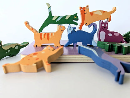 Stack o' Cats - English - EGG-SOCCOLOR